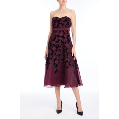 Badgley Mischka - Womens Velvet Lace